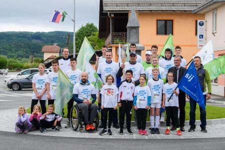 FOTO  Slovenske olimpijske sanje ponesli širom naše občine 100